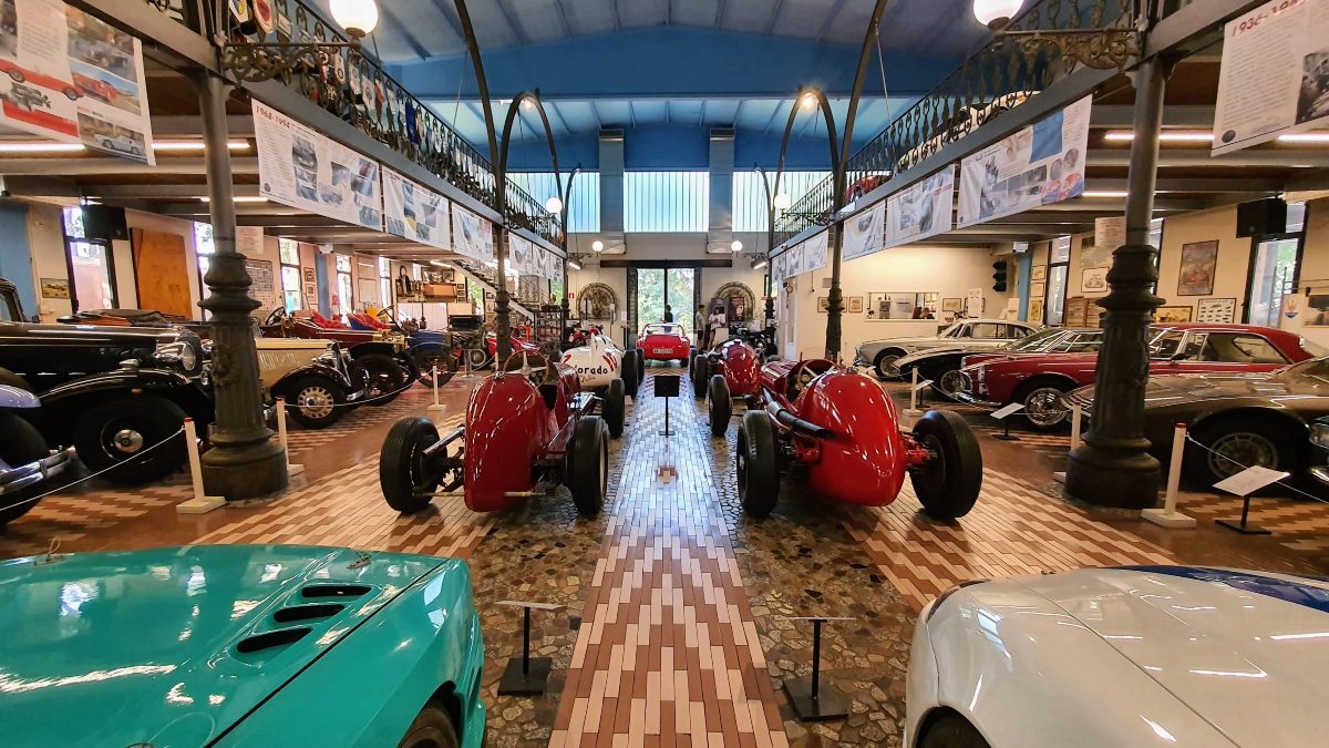 Pętla Modeńska FerLamPagMas Ferrari Lamorghini Pagani Maserati - muzeum maserati